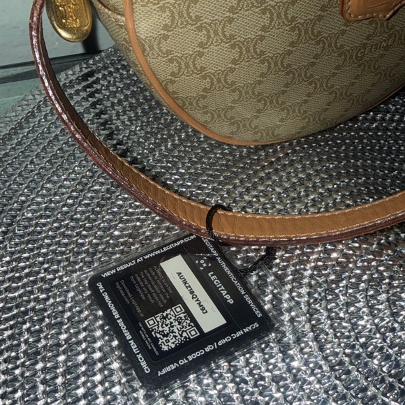 💯Celine Tan and Brown Crossbody Bag vintage with COA - Picture 3 of 13